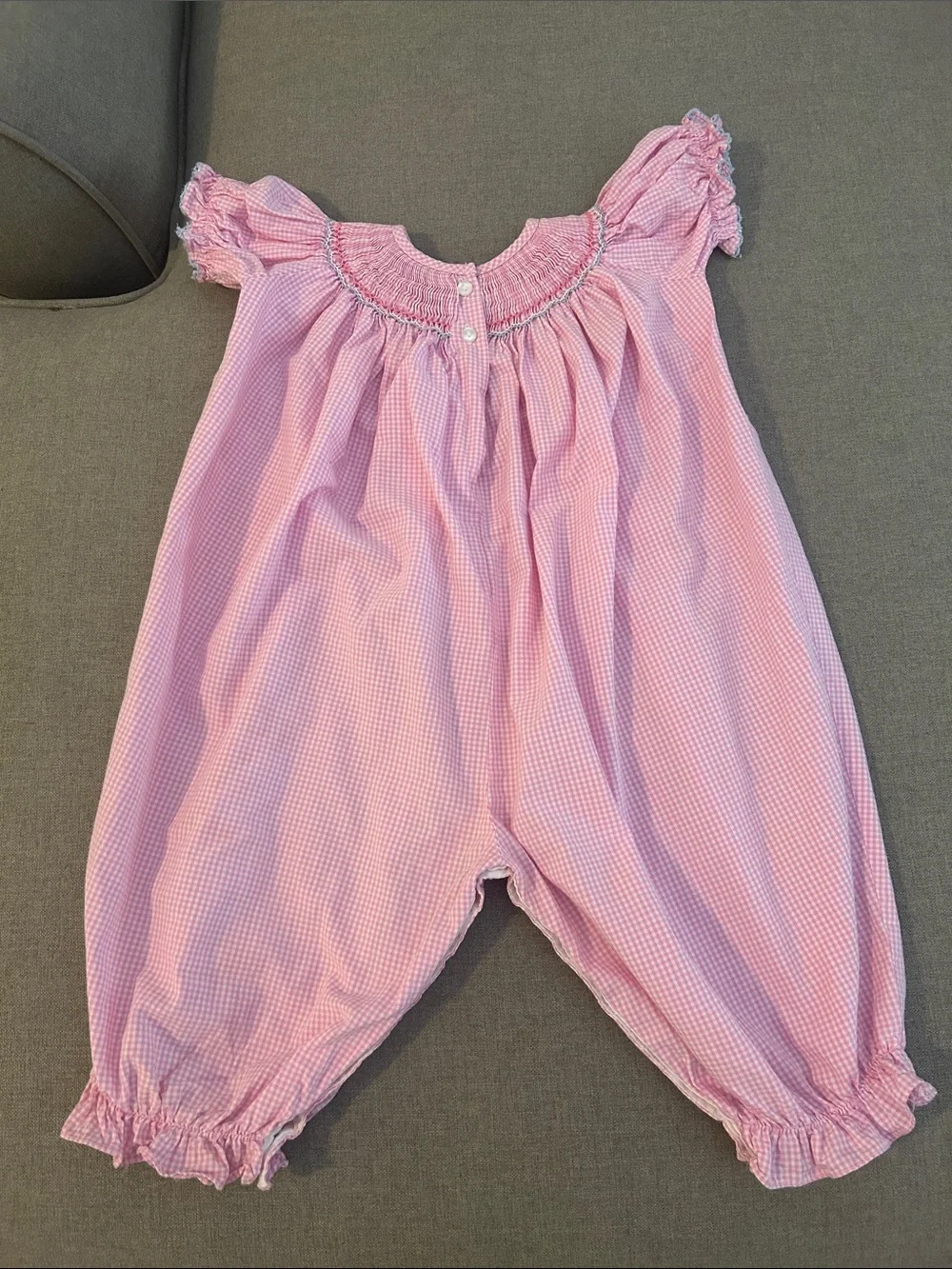 petit bébé Pink Baby Smocked Elephant Romper
